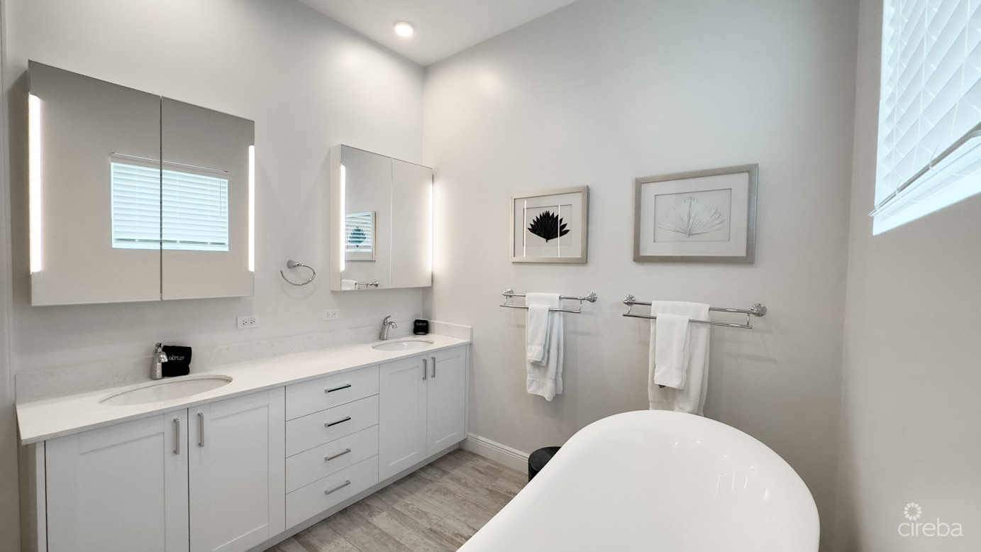 Boggy Sands Club Coral 1