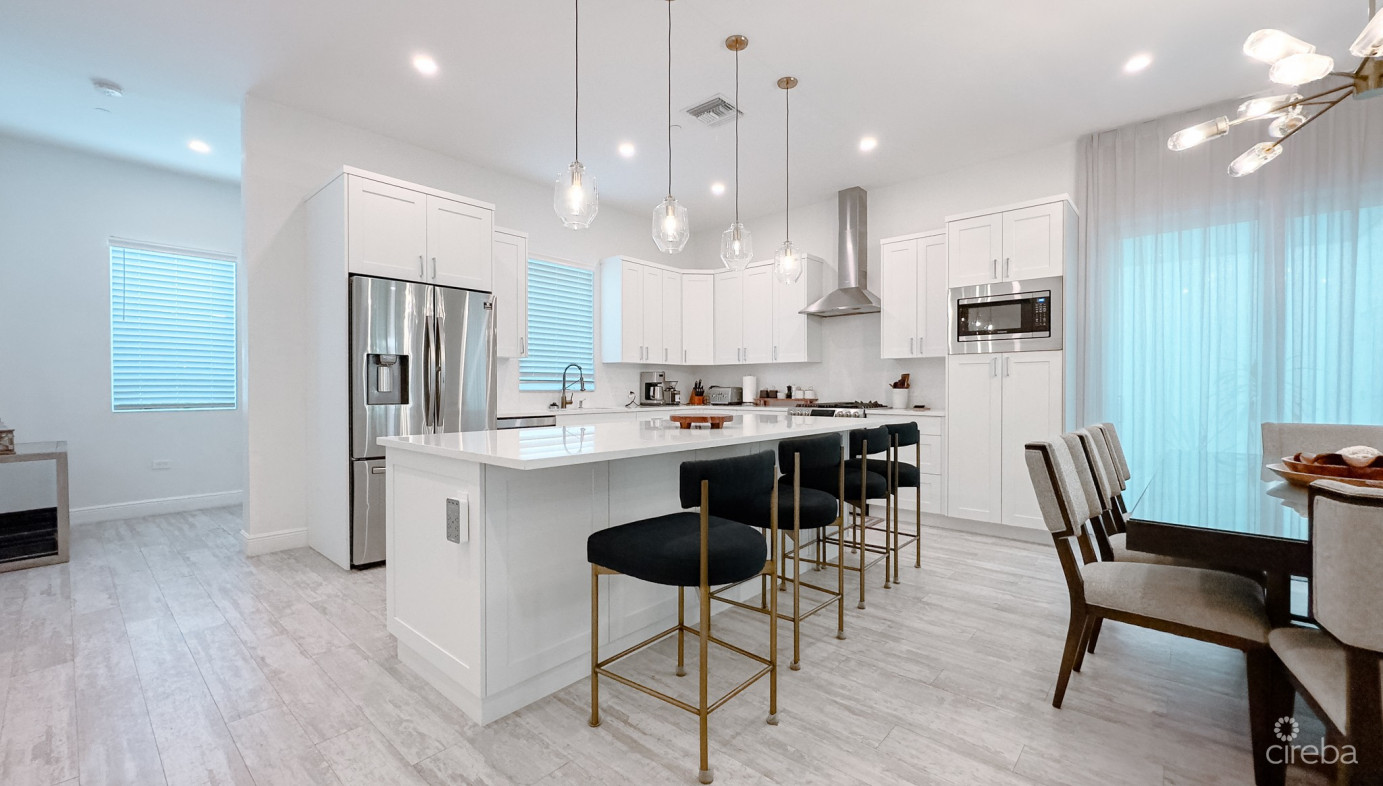 Boggy Sands Club Coral 1