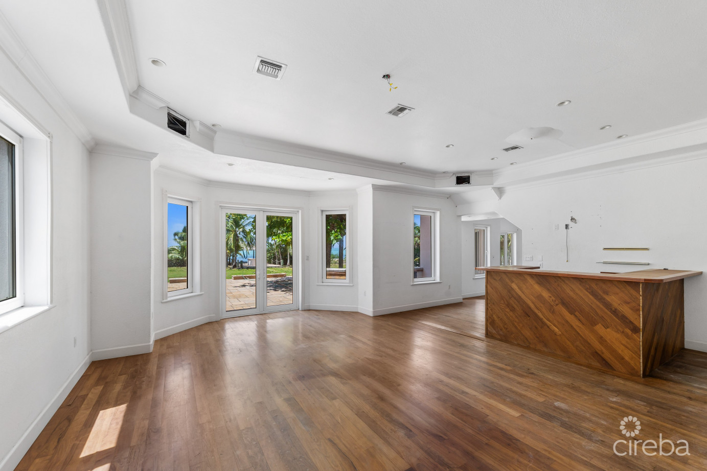 Shamrock Road Oceanfront Estate - Rare Development Opportunity