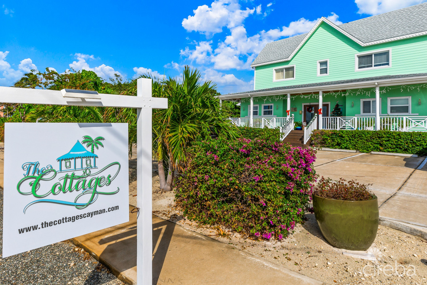 The Cottages In East End  Boutique Hotel