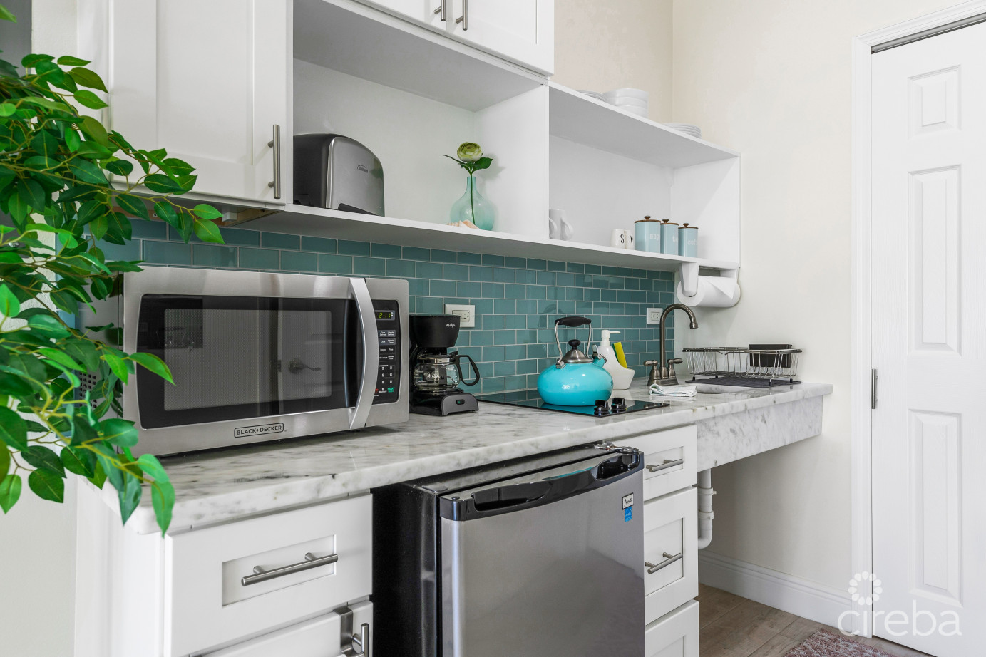 The Cottages In East End  Boutique Hotel