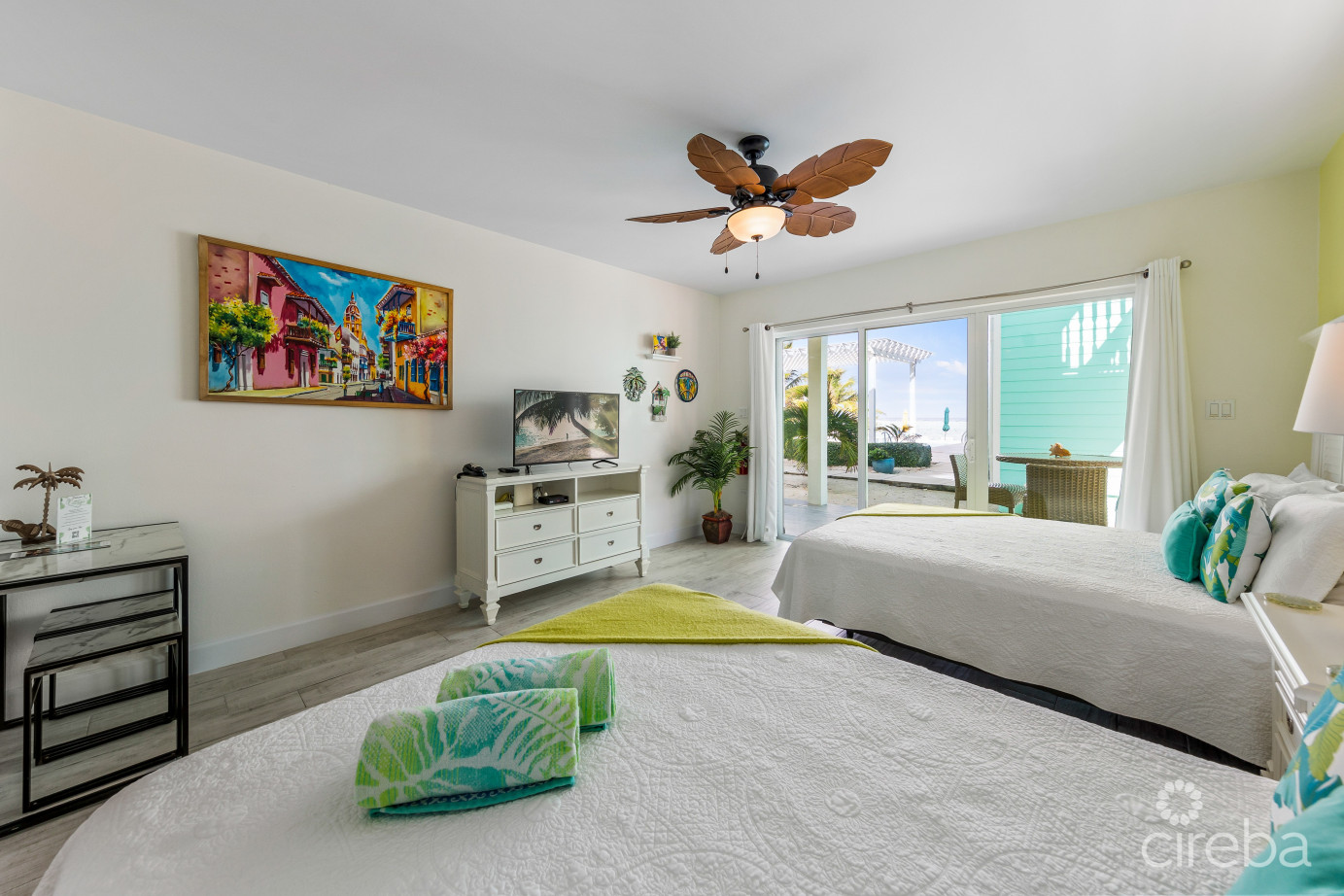 The Cottages In East End  Boutique Hotel