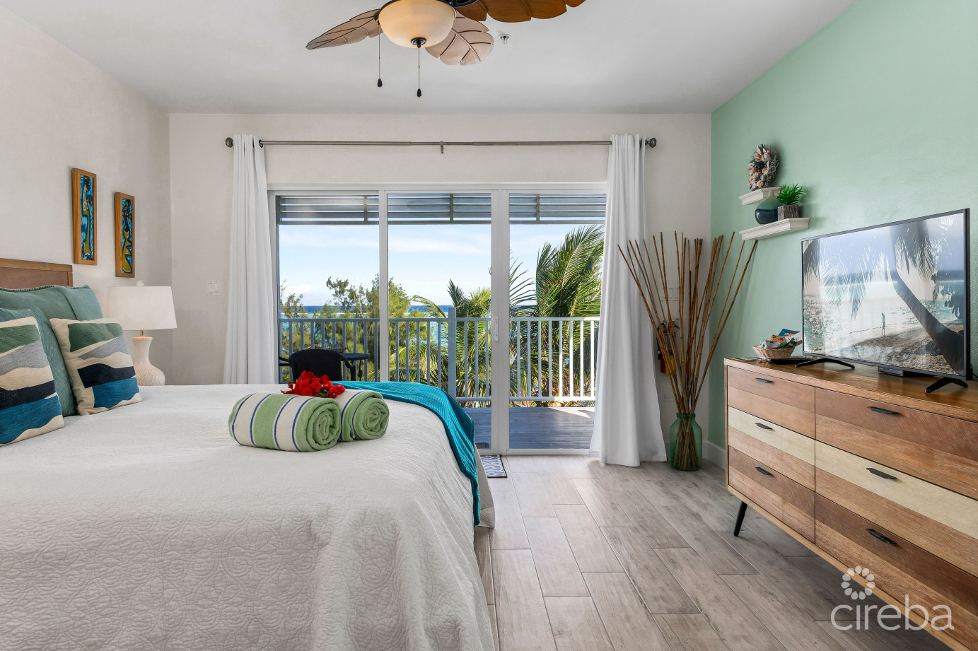 The Cottages In East End  Boutique Hotel