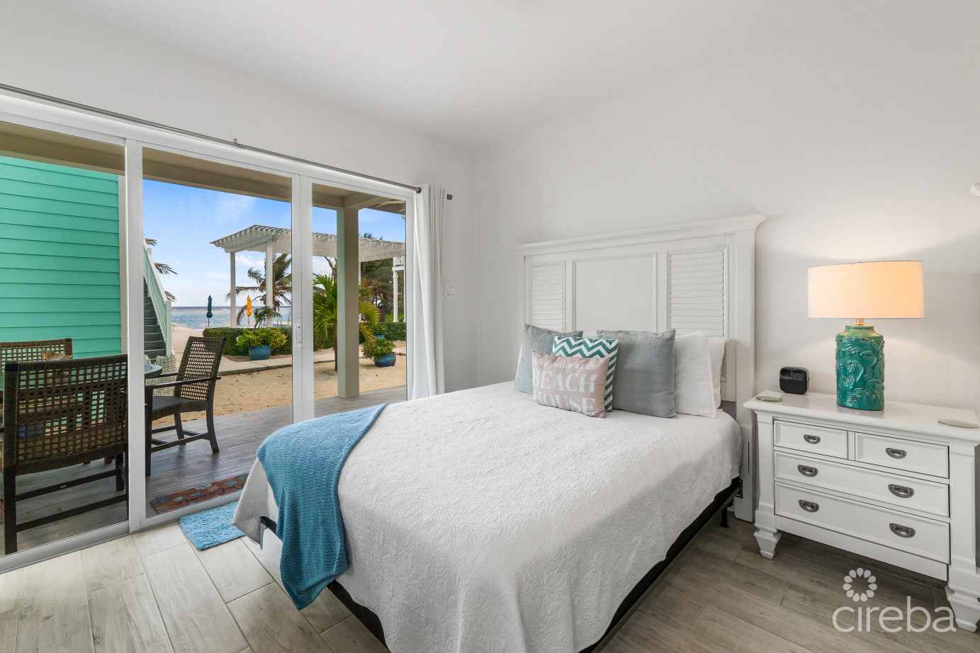 The Cottages In East End  Boutique Hotel