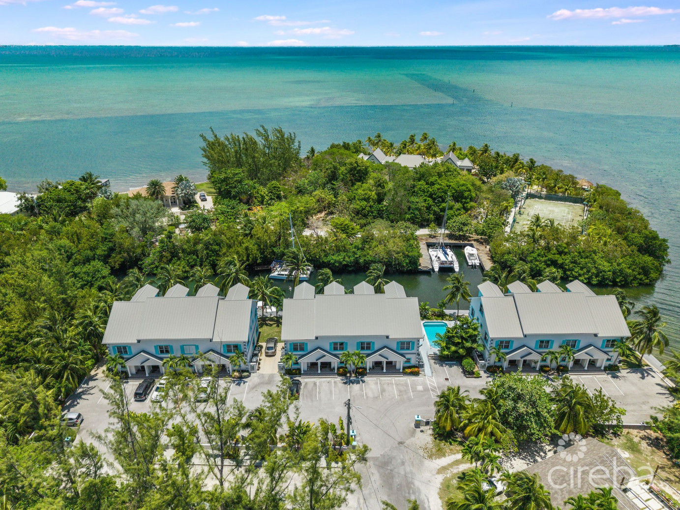 Coastal Escape – Executive Waterfront Living