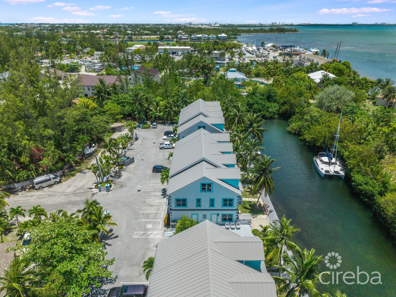 Coastal Escape – Executive Waterfront Living