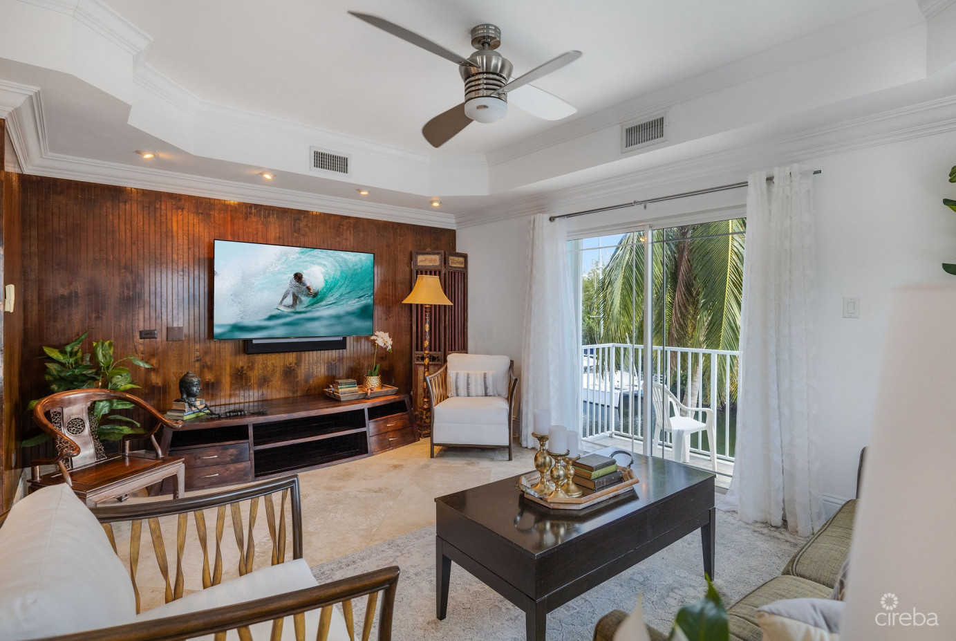Coastal Escape – Executive Waterfront Living