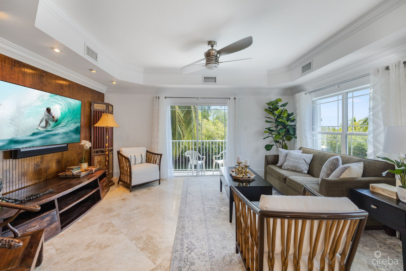 Coastal Escape – Executive Waterfront Living