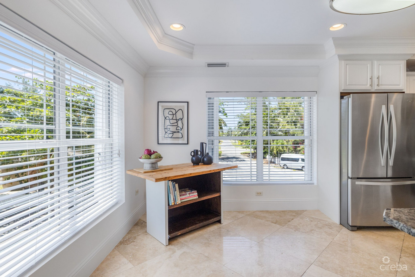 Coastal Escape – Executive Waterfront Living