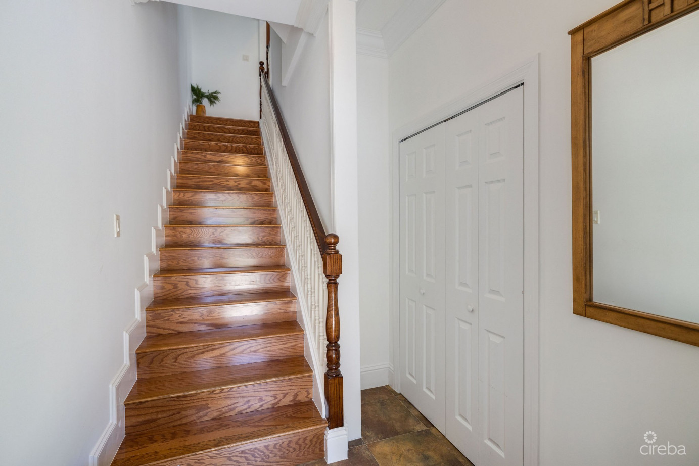 Coastal Escape – Executive Waterfront Living