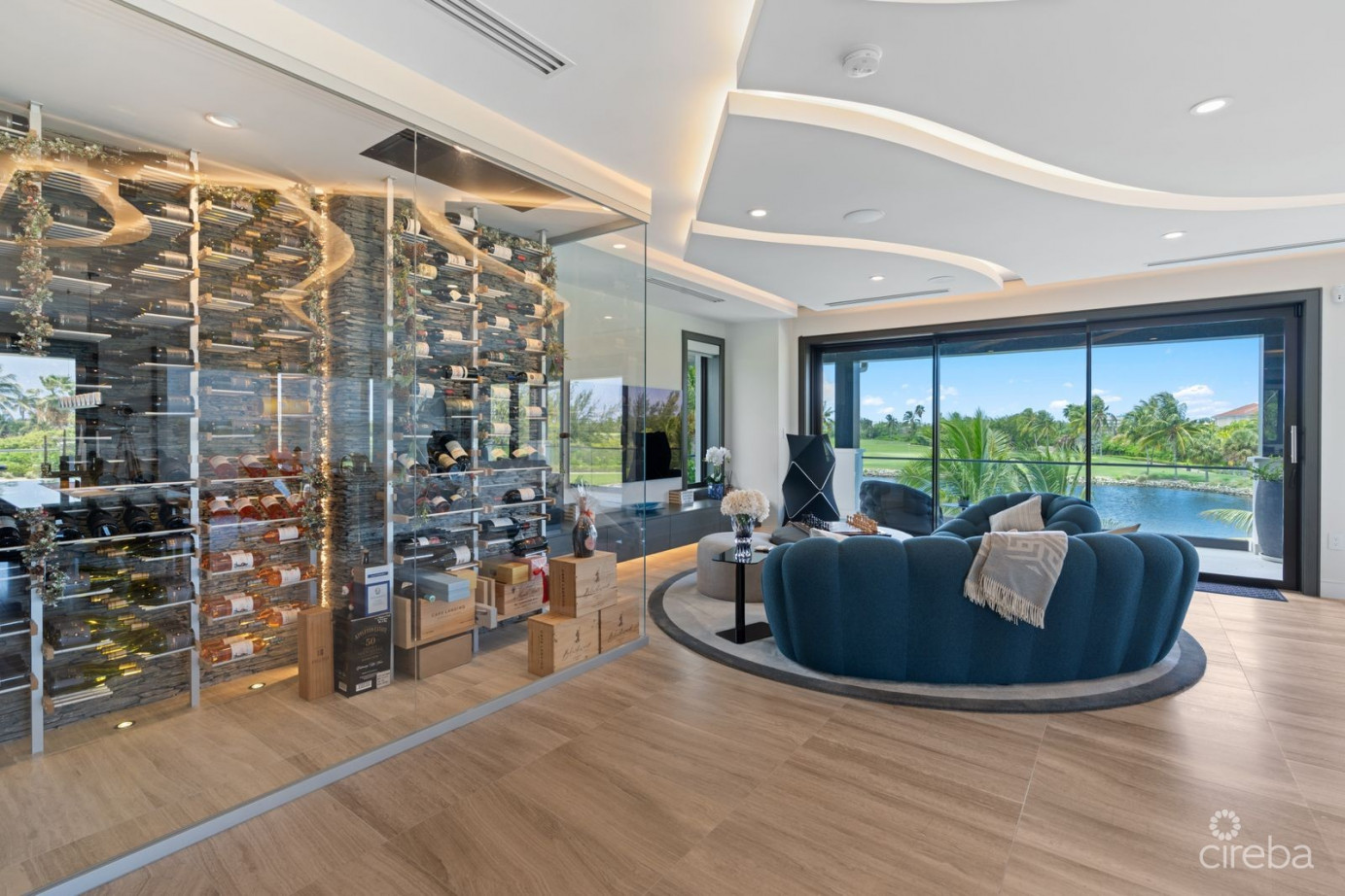 Ritz-carlton Deckhouse 9