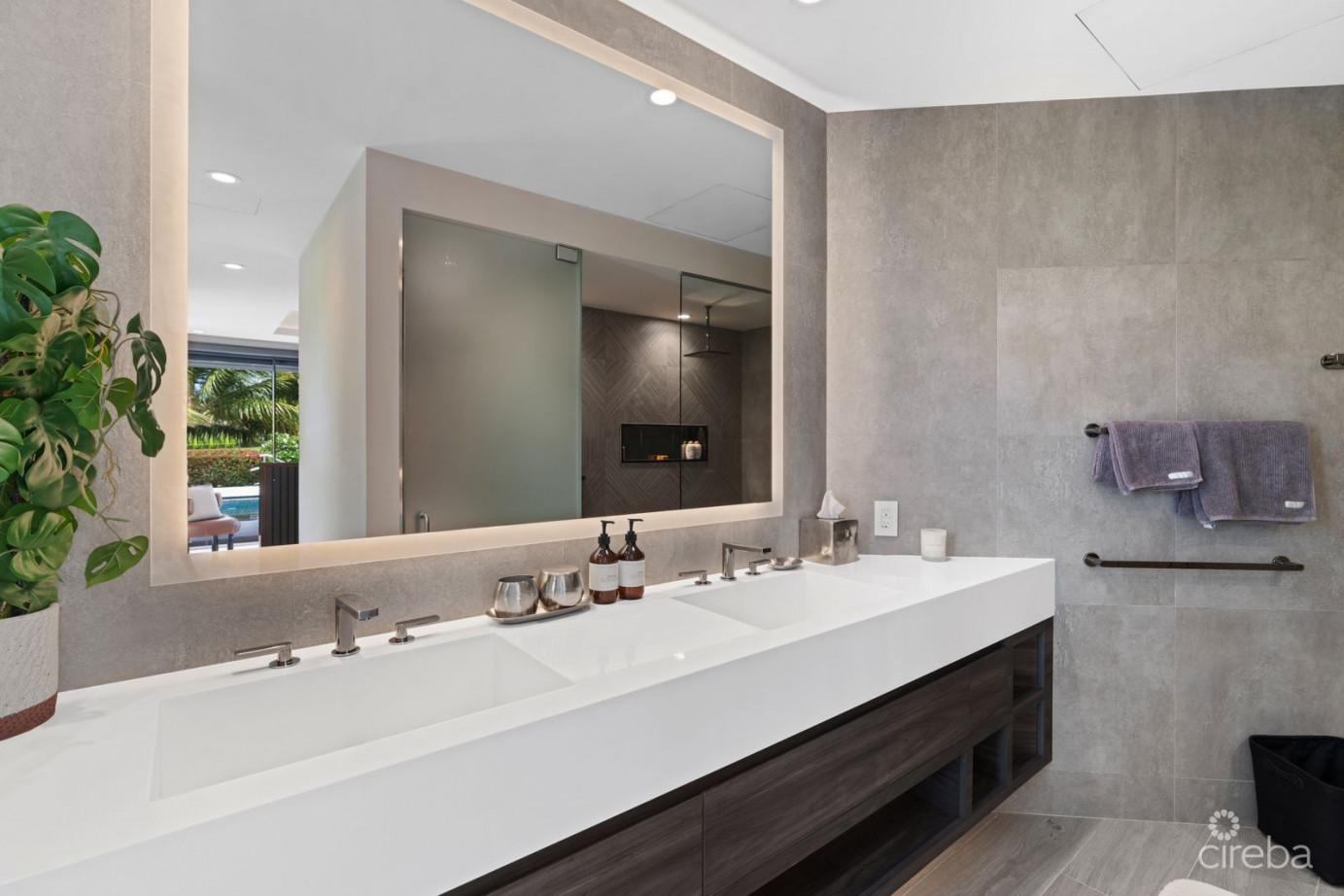 Ritz-carlton Deckhouse 9