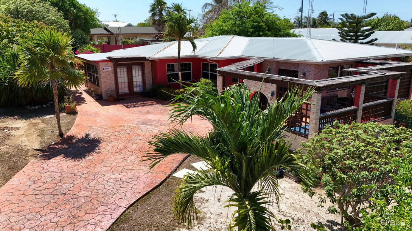 West Bay Home - 2 Apartments  Priced To Sell!