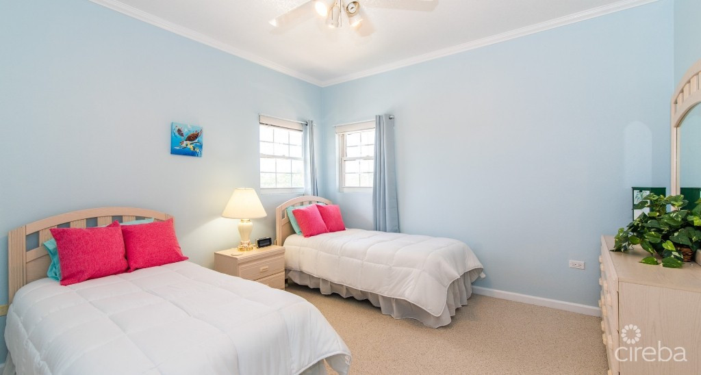 Beachfront Northside Condo Northern Lights 4