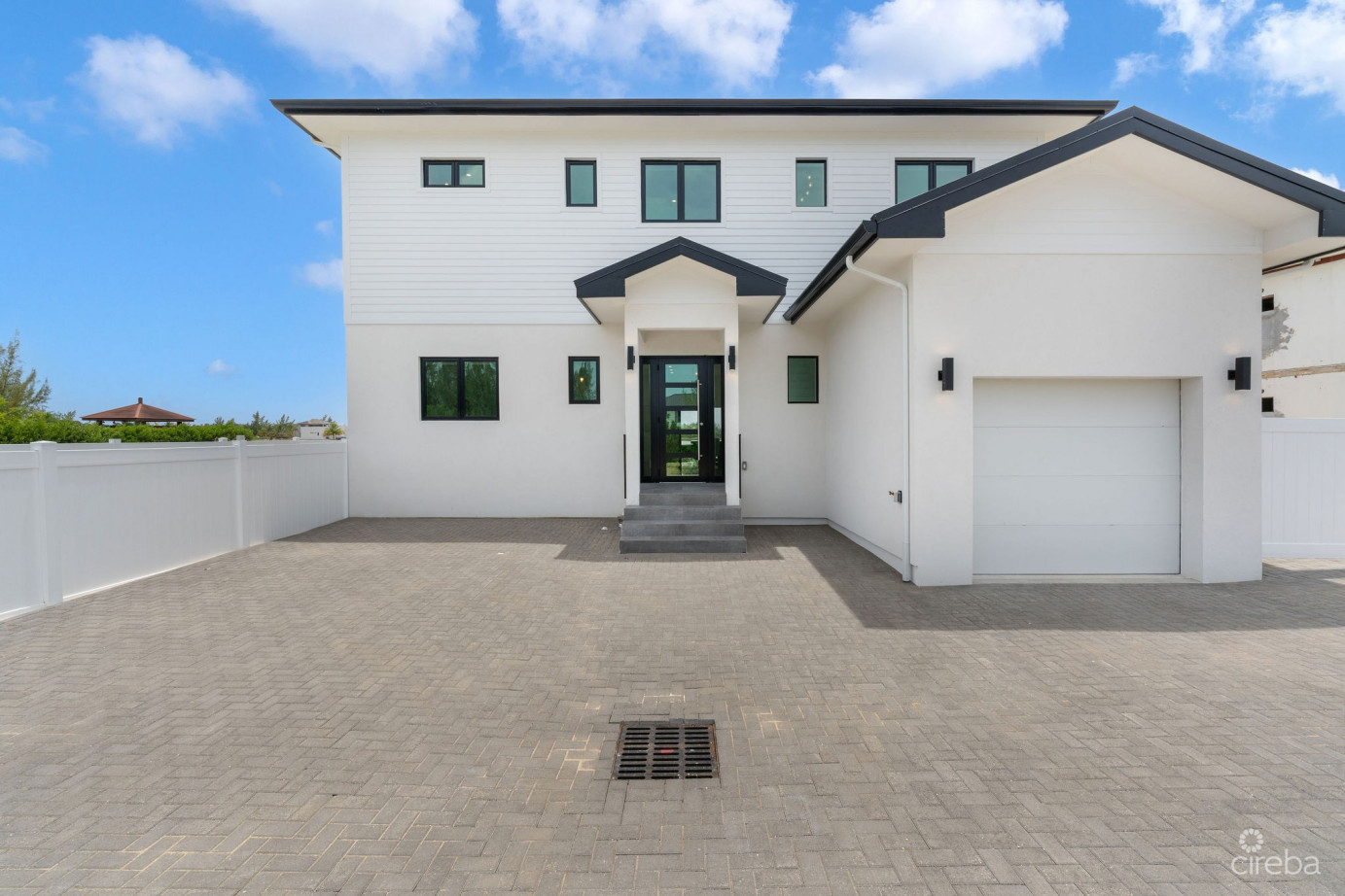 Auburn Bay 3, Canal Front Home