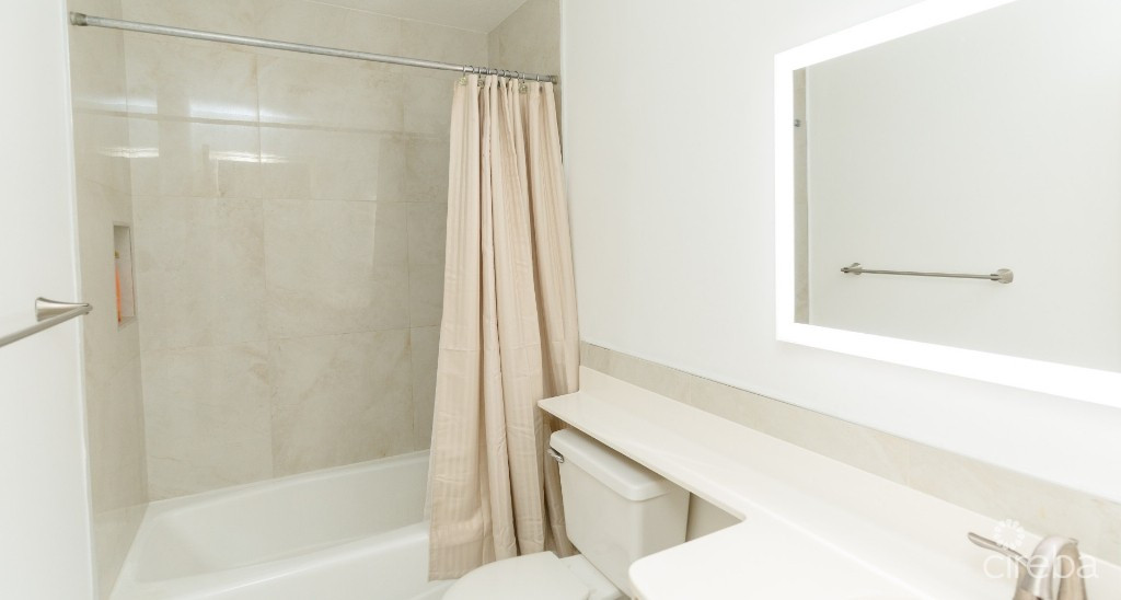 Walkers Road Charming 2bed/2bath Plus Den