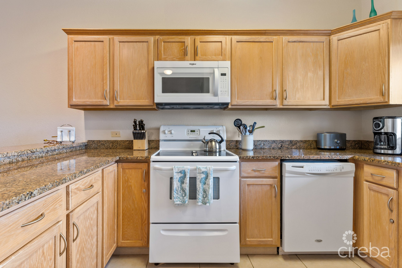 Kaibo 20, Beach Front Condo