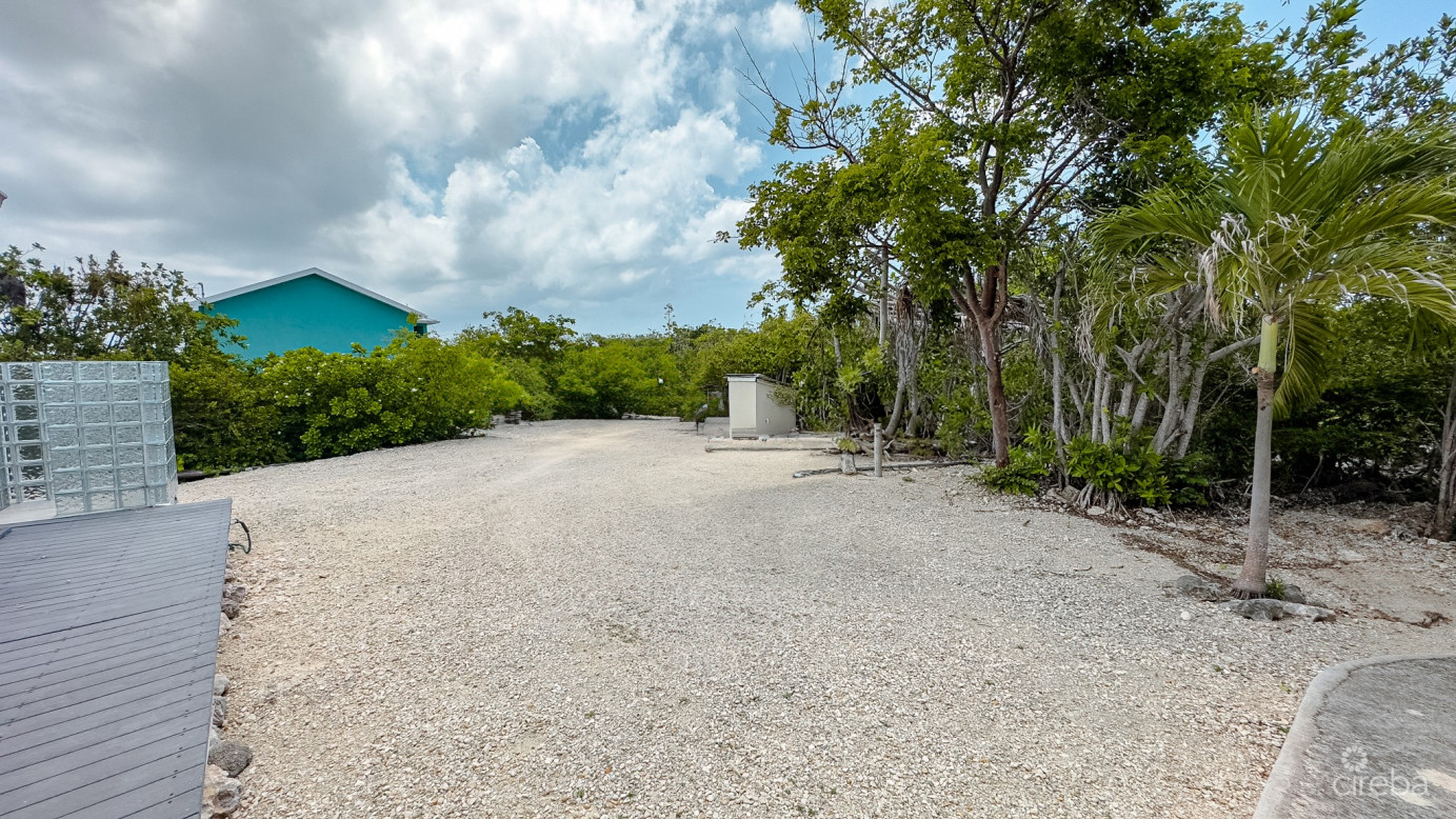 Little Cayman Ocean View Residential Home With Beachfront Lot