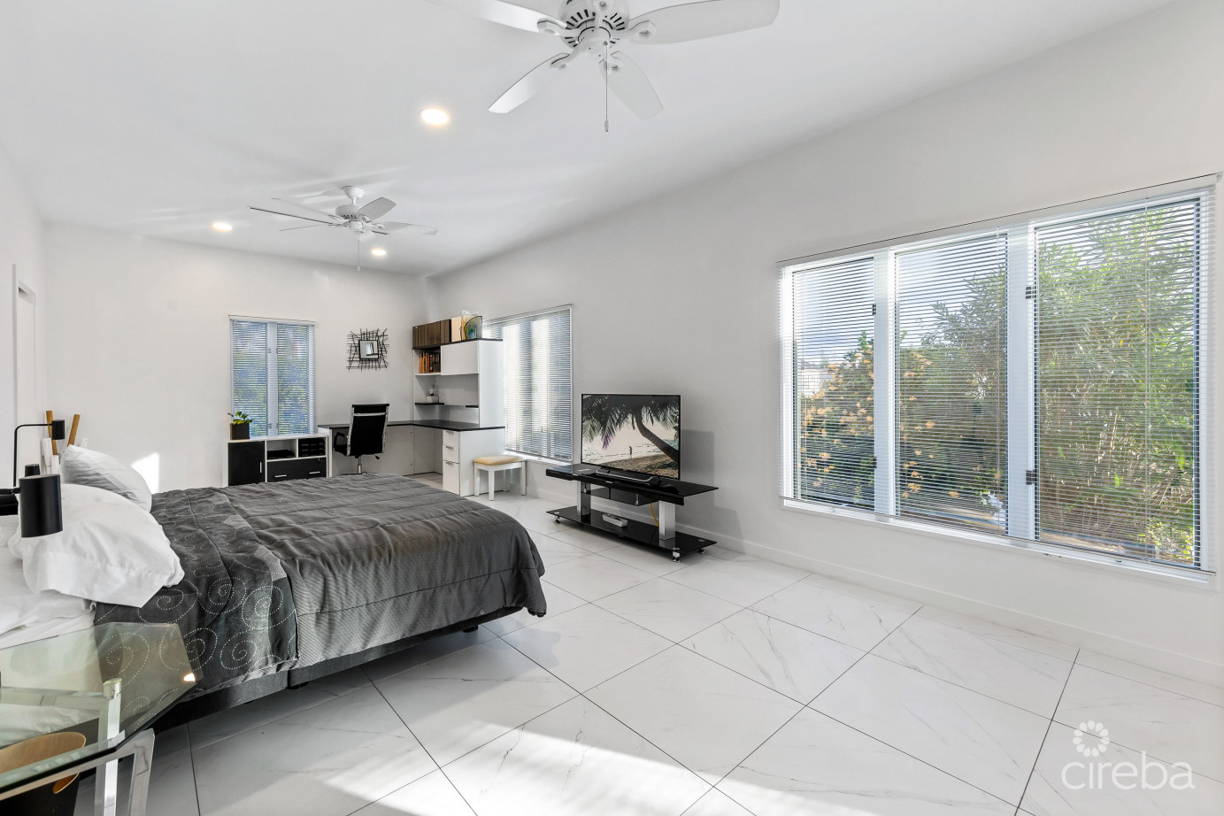 Fully Remodeled 3br Family Home In North Sound Estates