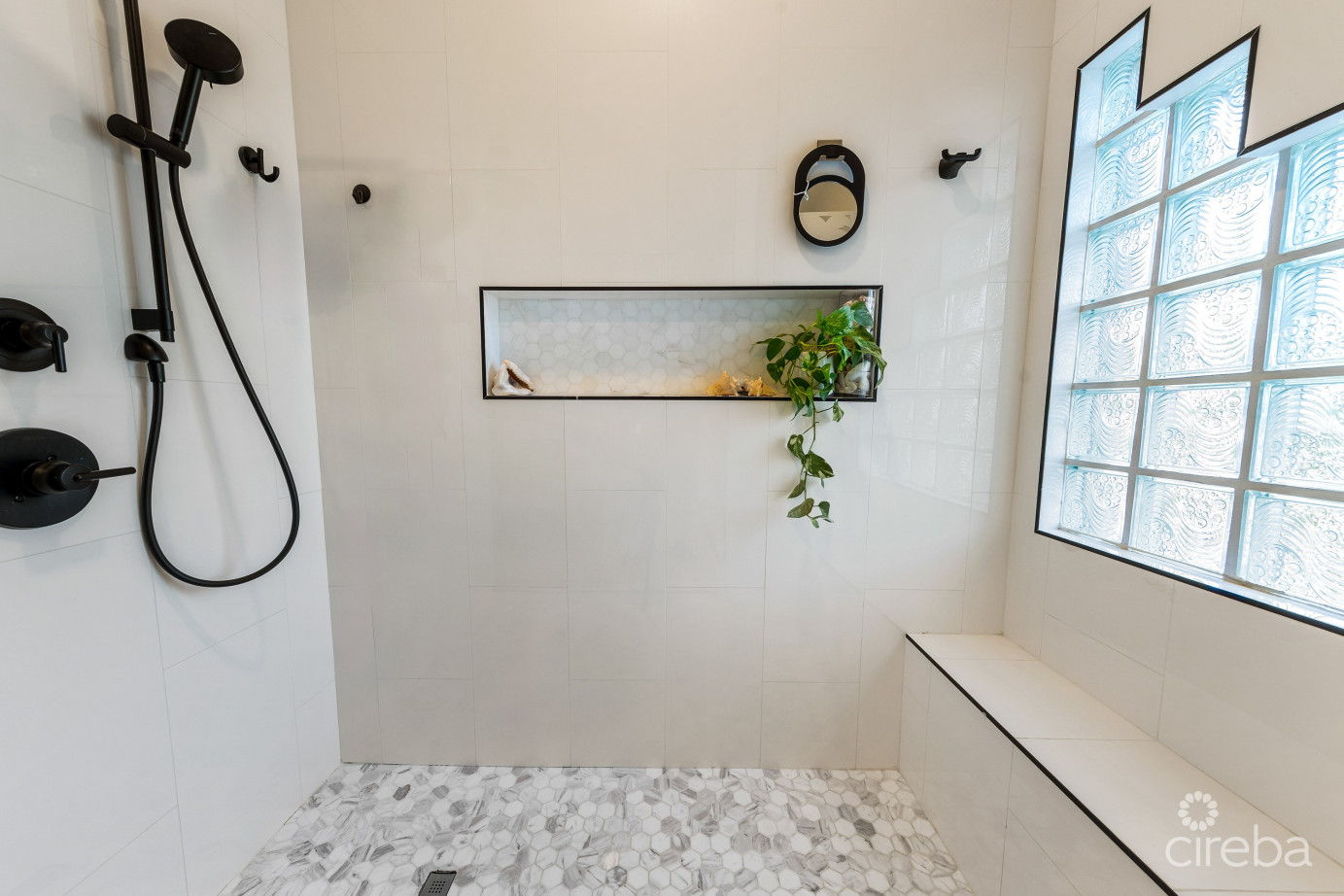 Fully Remodeled 3br Family Home In North Sound Estates