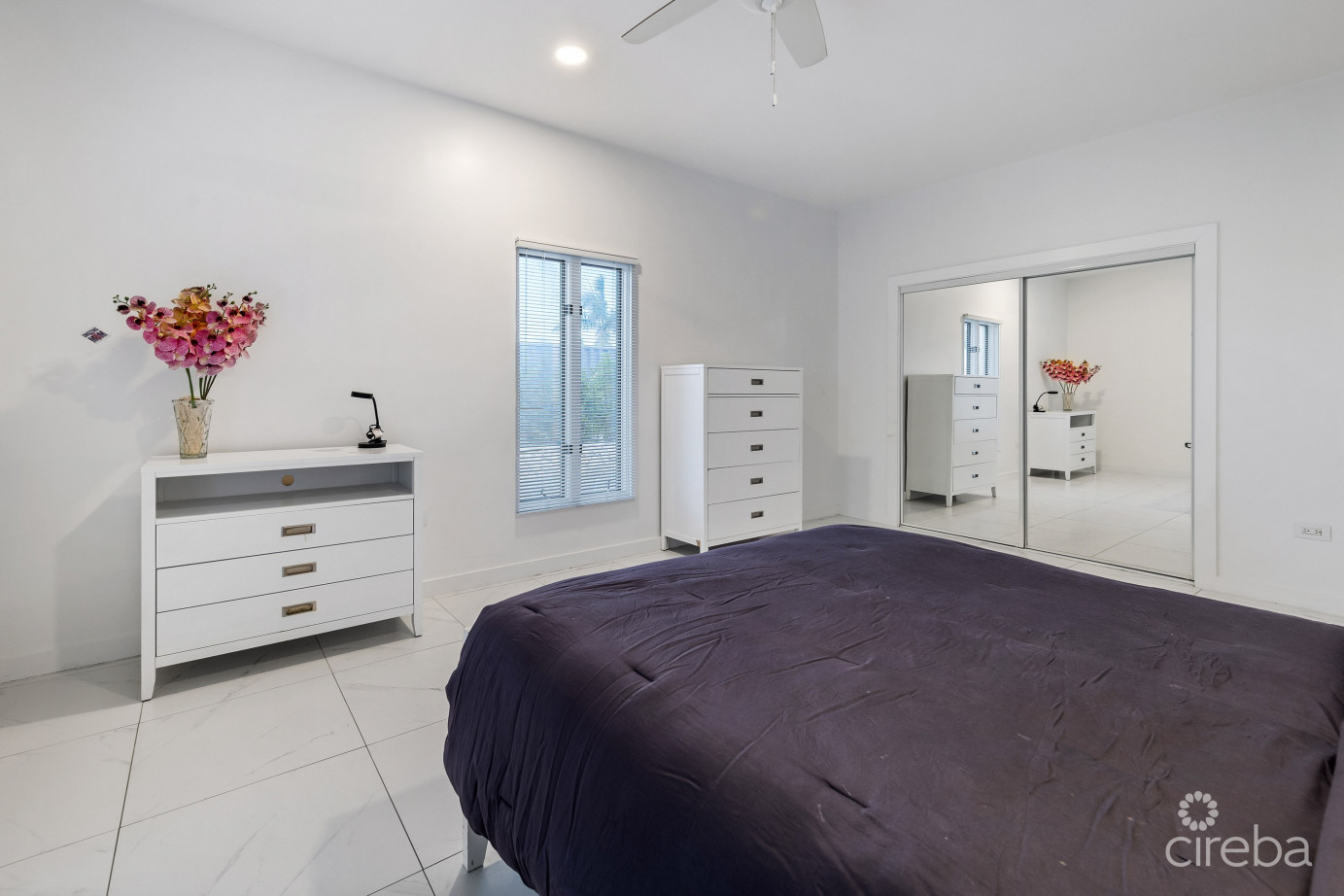 Fully Remodeled 3br Family Home In North Sound Estates