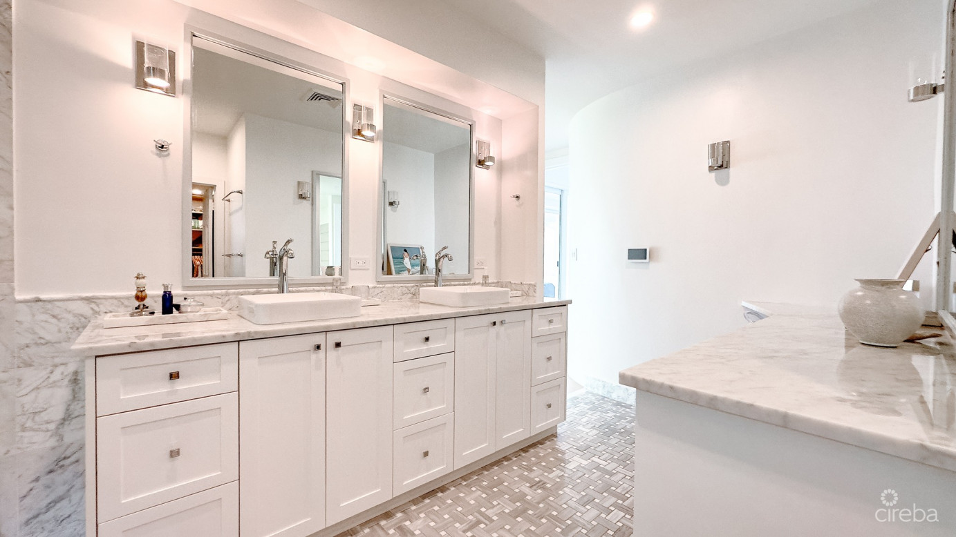 Oceanfront Home North West Point