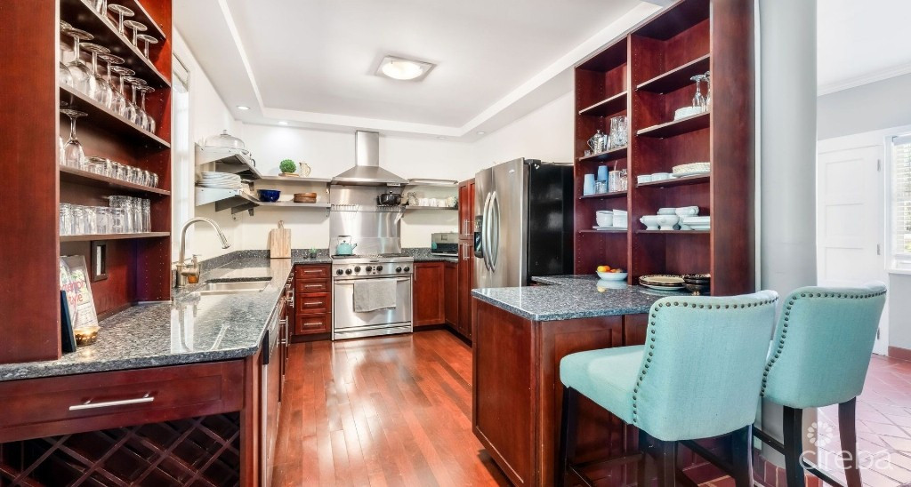 "let's Stay Inn" Residential-rental Oasis