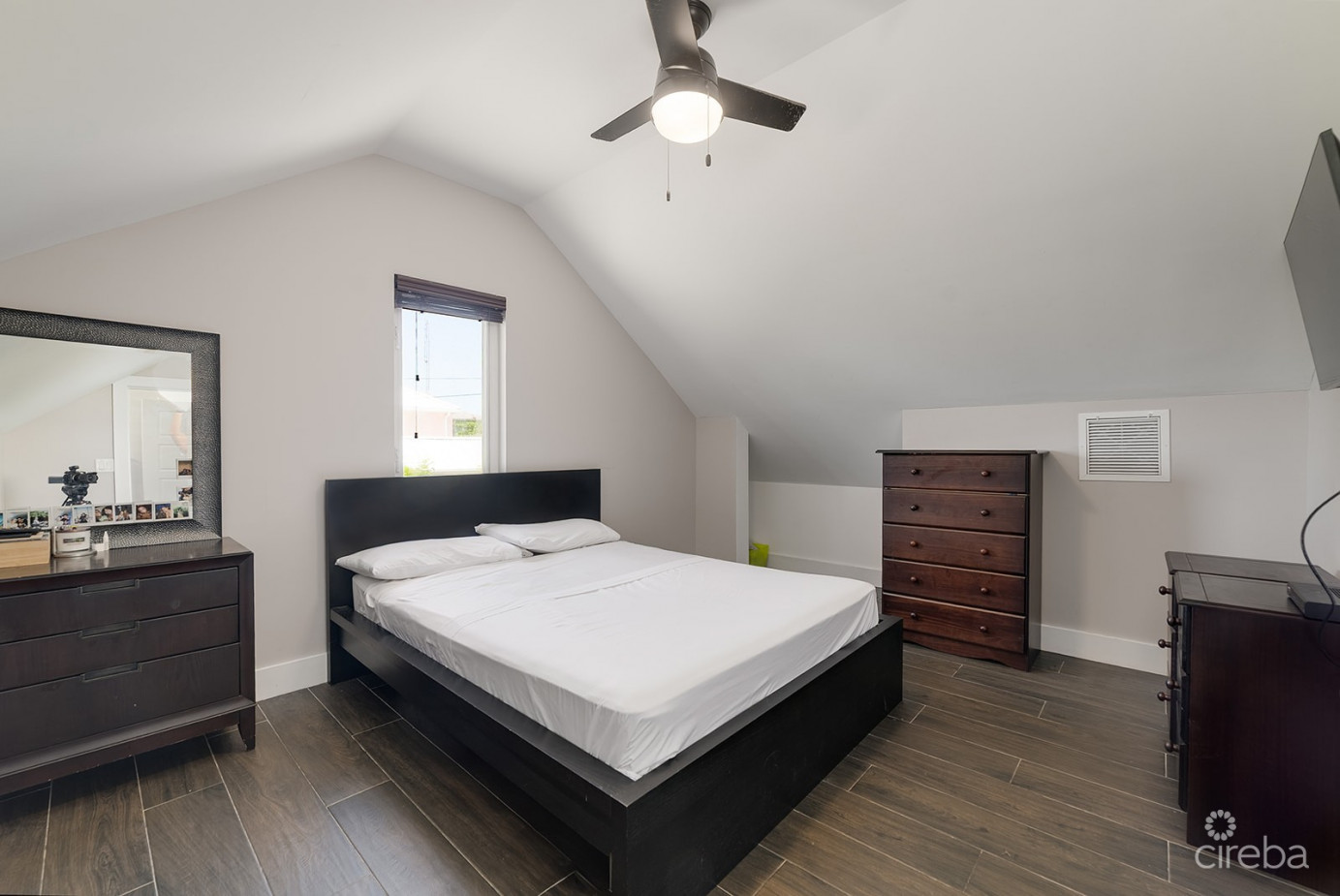 Vista On North West Point Rd + 0.20 Acre Land Lot