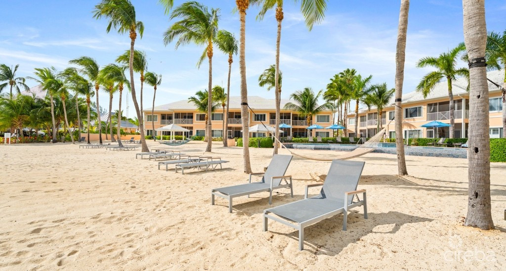 Kaibo Phase 2, Top Floor Condo With Storage Unit