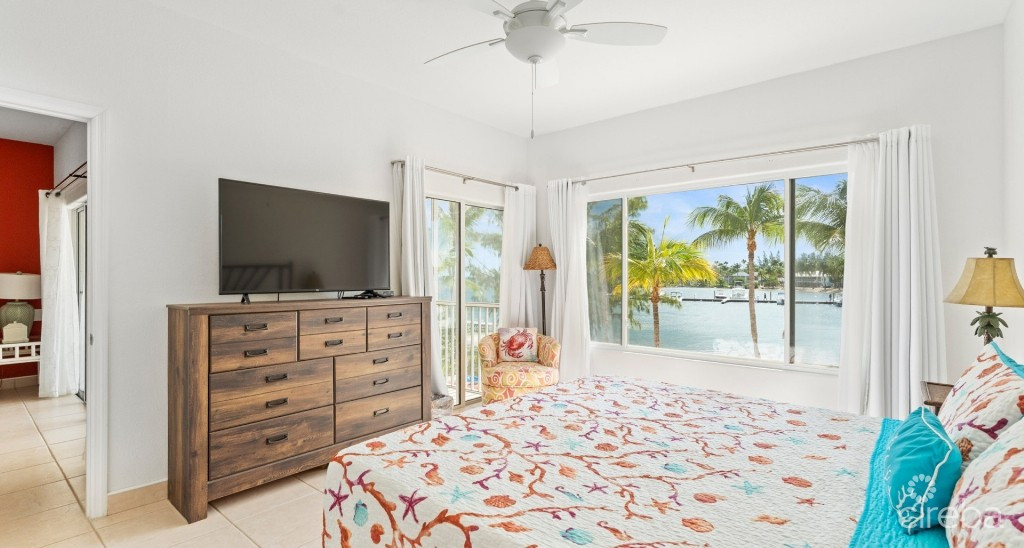 Kaibo Phase 2, Top Floor Condo With Storage Unit