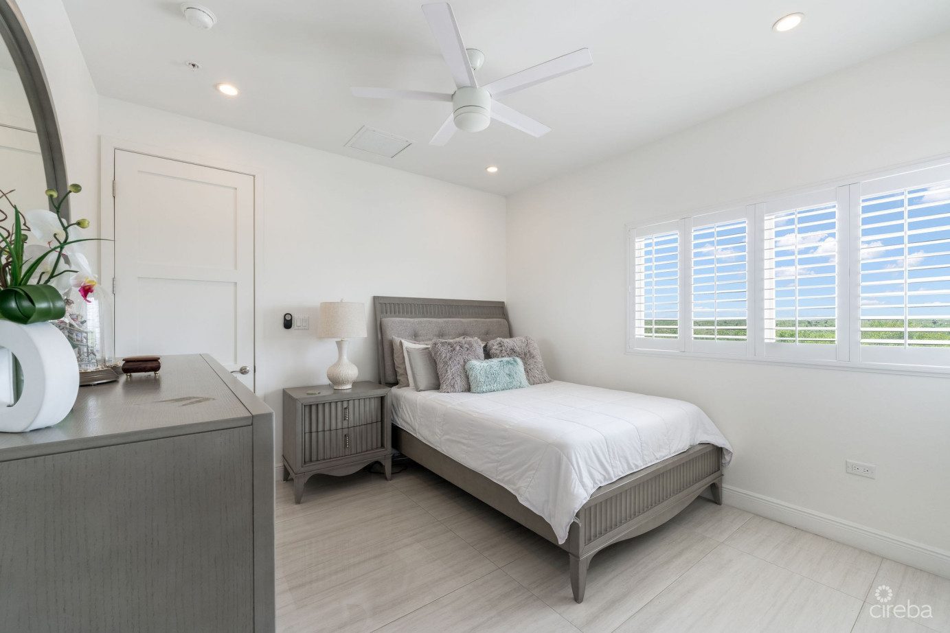 The Cottages In East End  Boutique Hotel