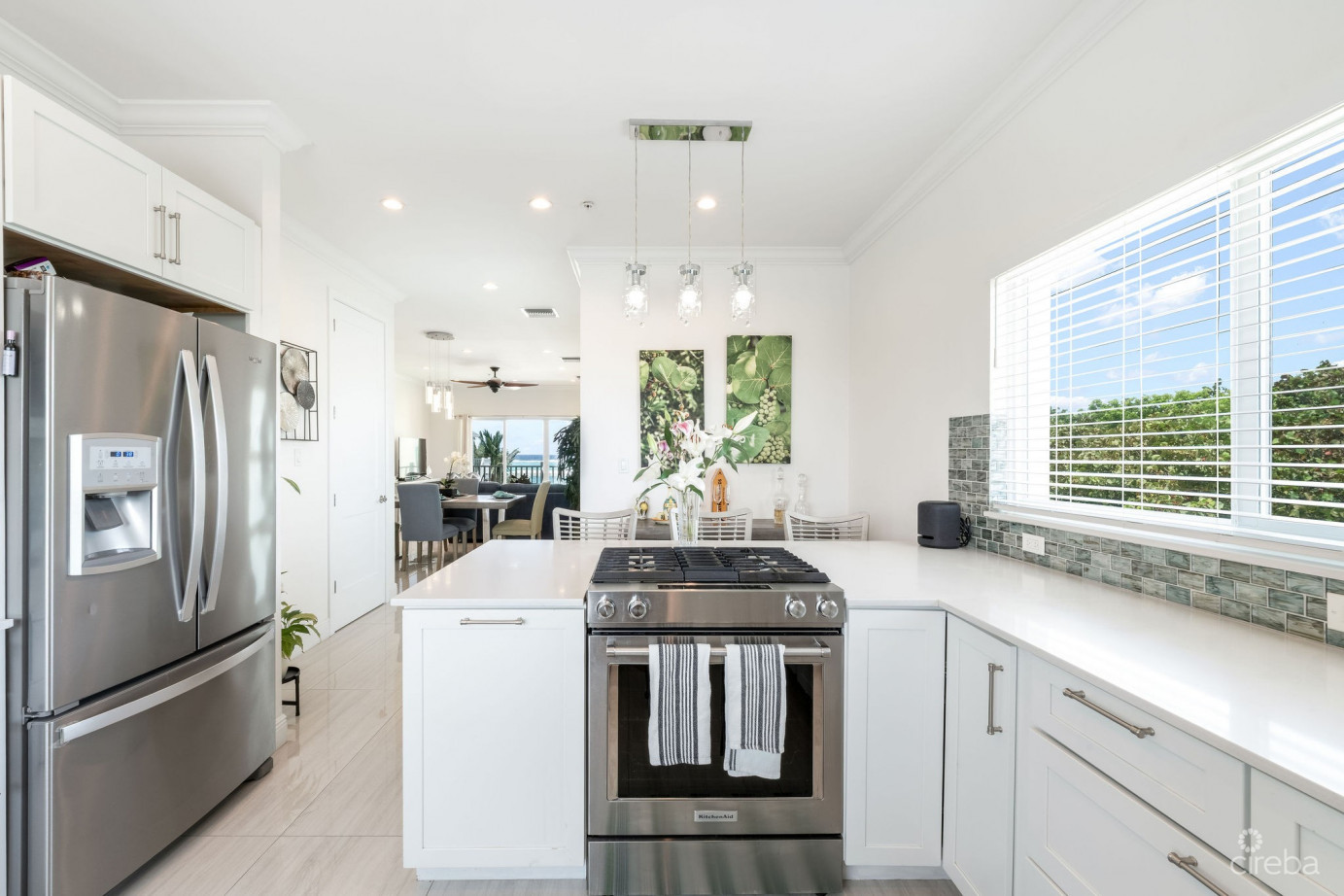 The Cottages In East End  Boutique Hotel