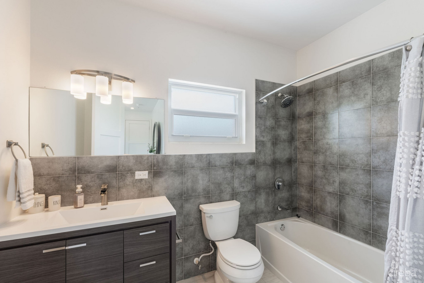 The Cottages In East End  Boutique Hotel