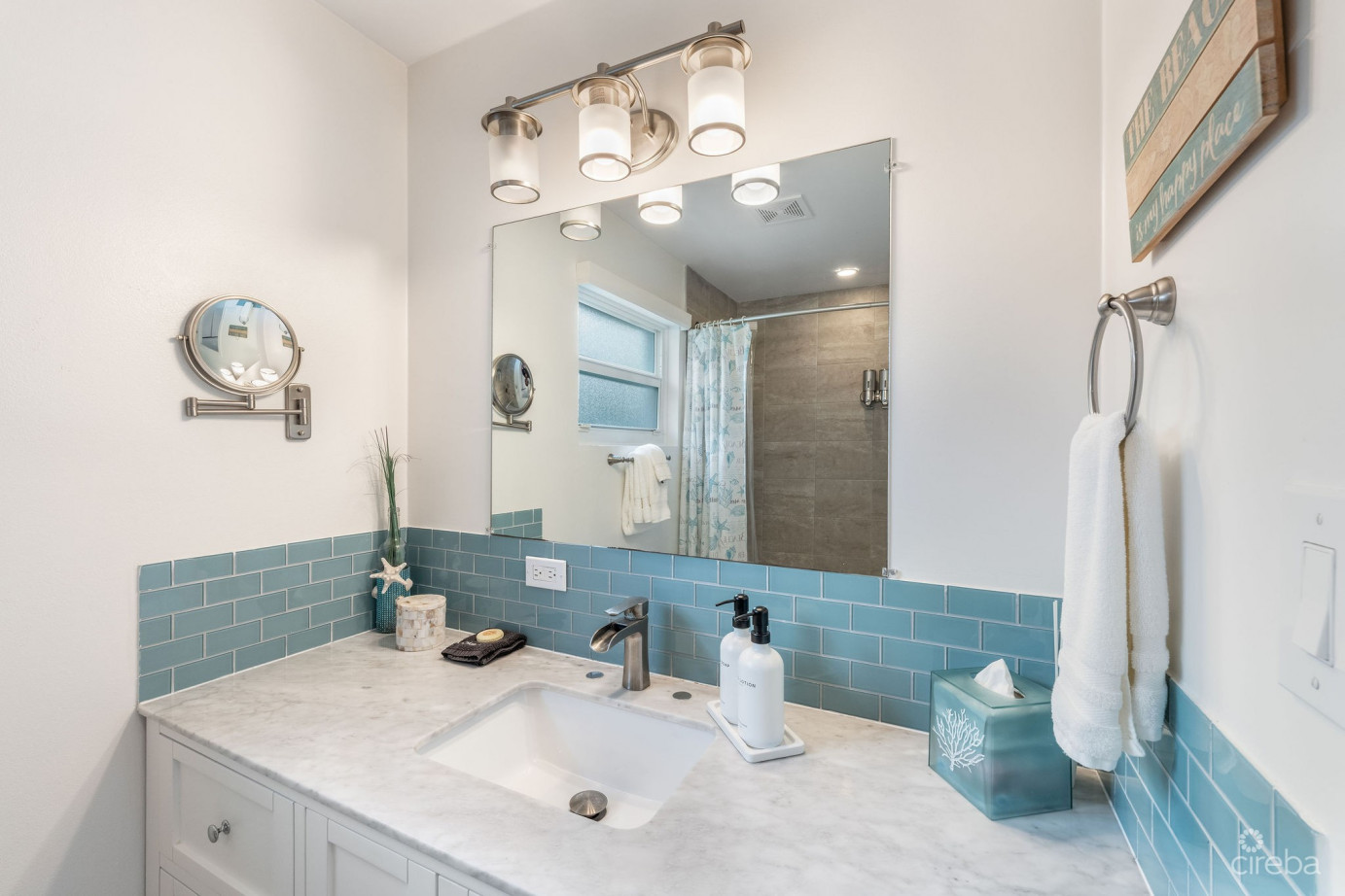 The Cottages In East End  Boutique Hotel