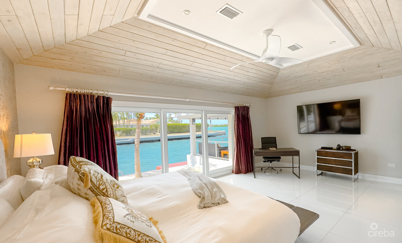 Waterfront Home, Governors Harbour