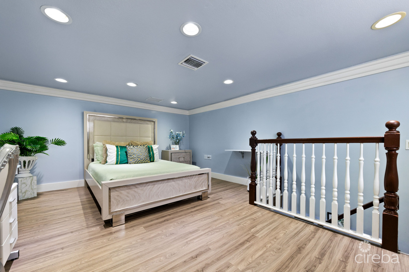 Single Family Gem In North Sound Estates