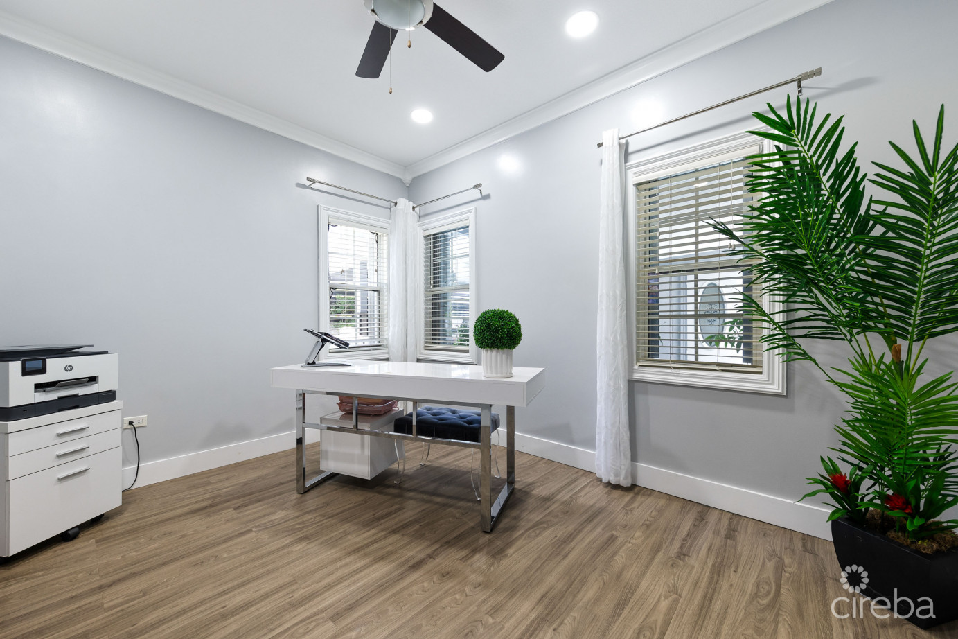 Single Family Gem In North Sound Estates