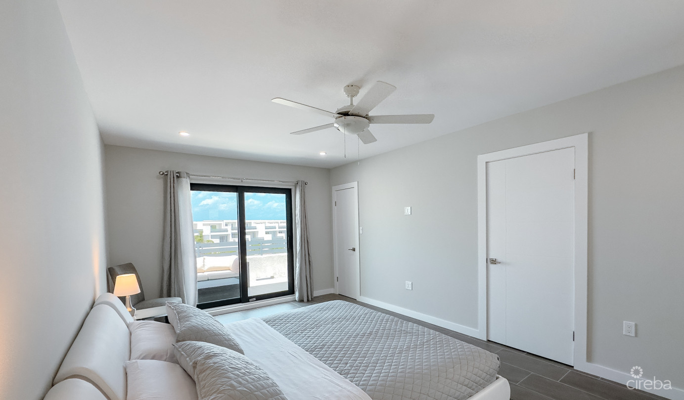 63 Vela, South Sound