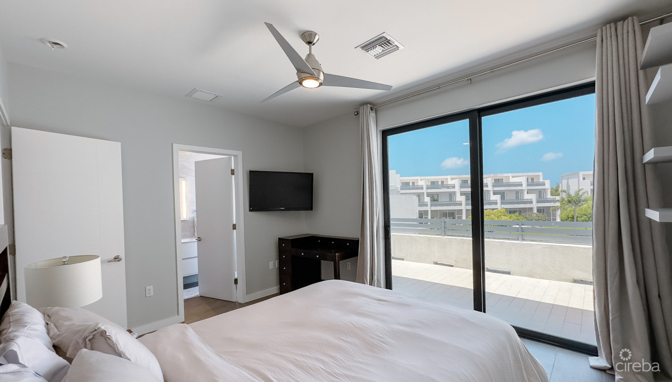 63 Vela, South Sound