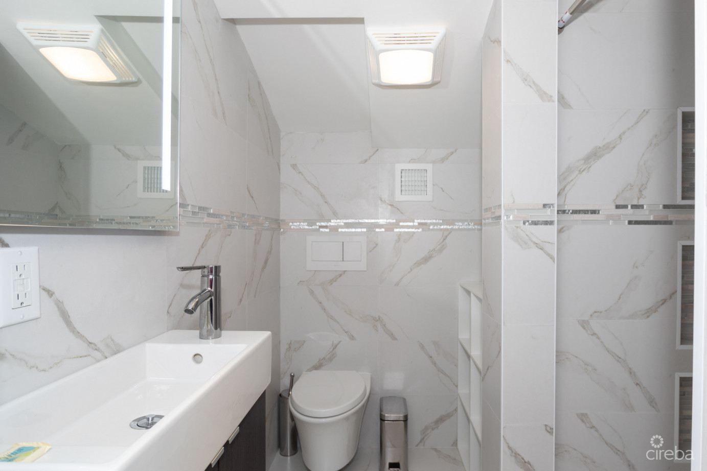 Cayman Reef Resort Beachfront With Future Redevelopment