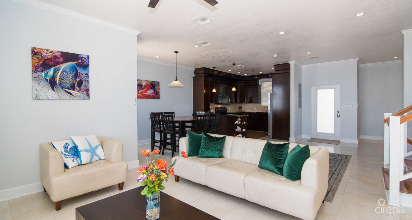 Direct Beach Front East End Paradise Villas 4 Bedroom Home