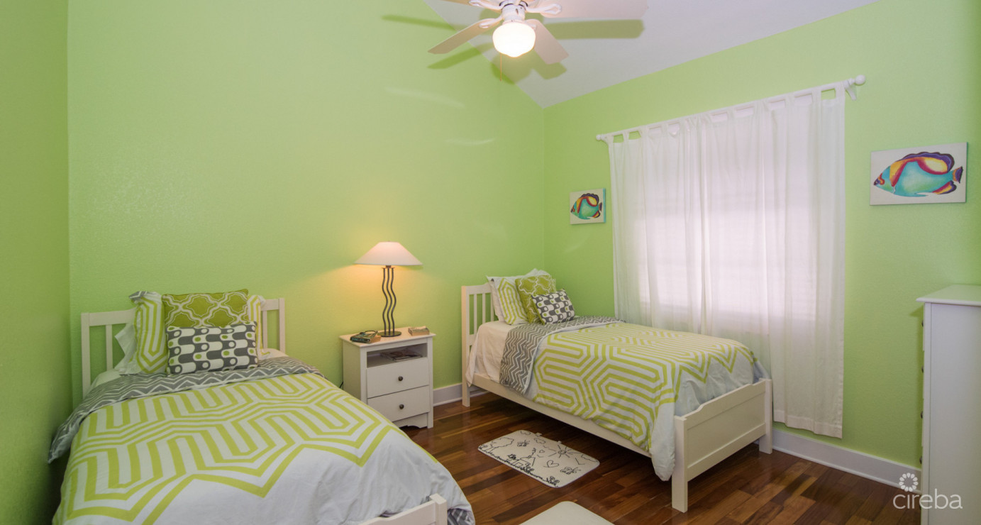 Direct Beach Front East End Paradise Villas 4 Bedroom Home