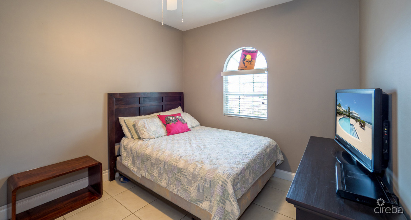 South Sound Ocean Front 4 Bed Windsor Village 25