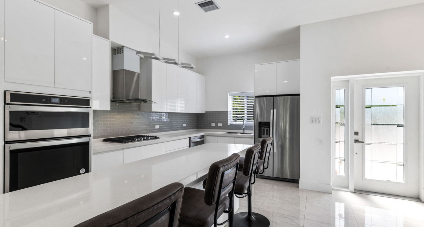 The Mantras #36 (2 Bed, 2.5 Bath South Sound Townhome)