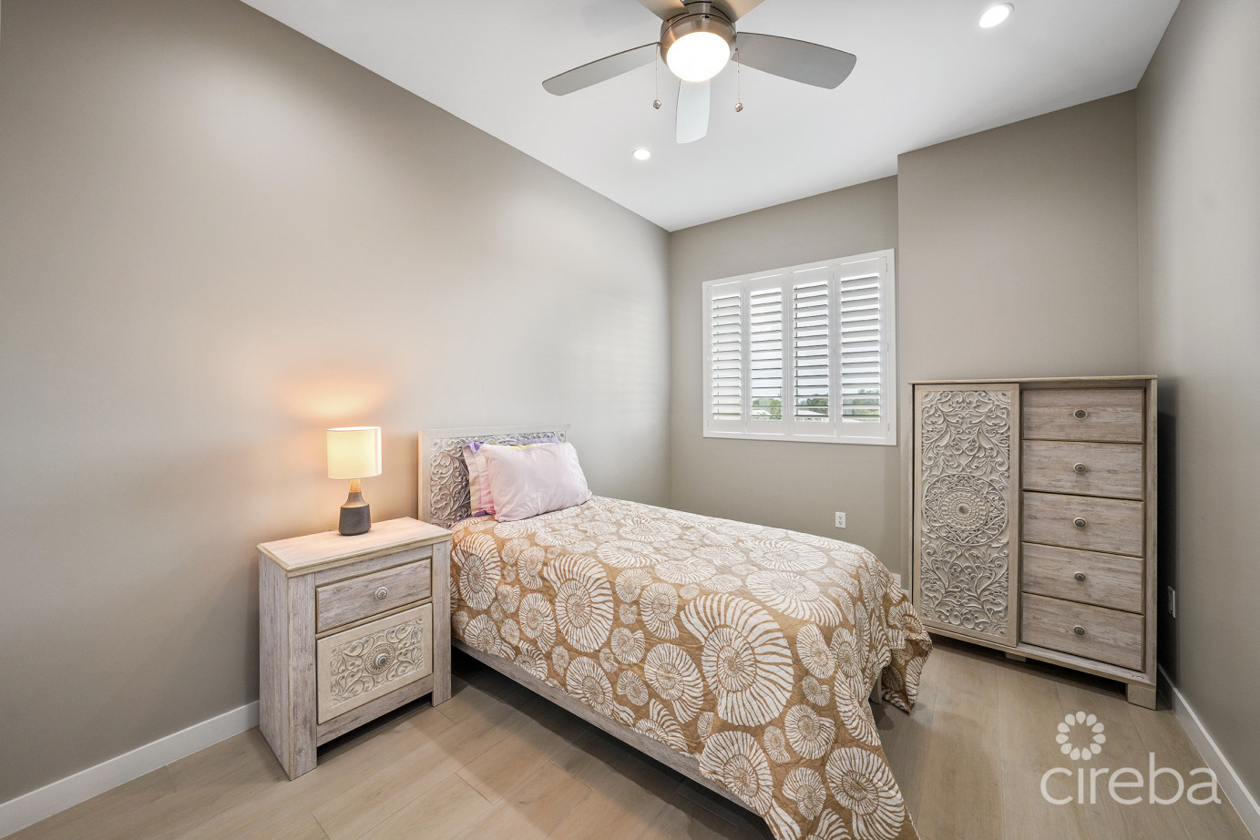 Ocean Crest #21, George Town Waterfront