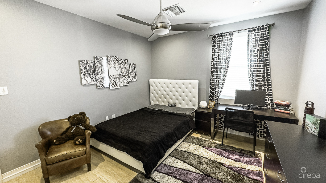 Smb Corridor 4 Bed -the Drake