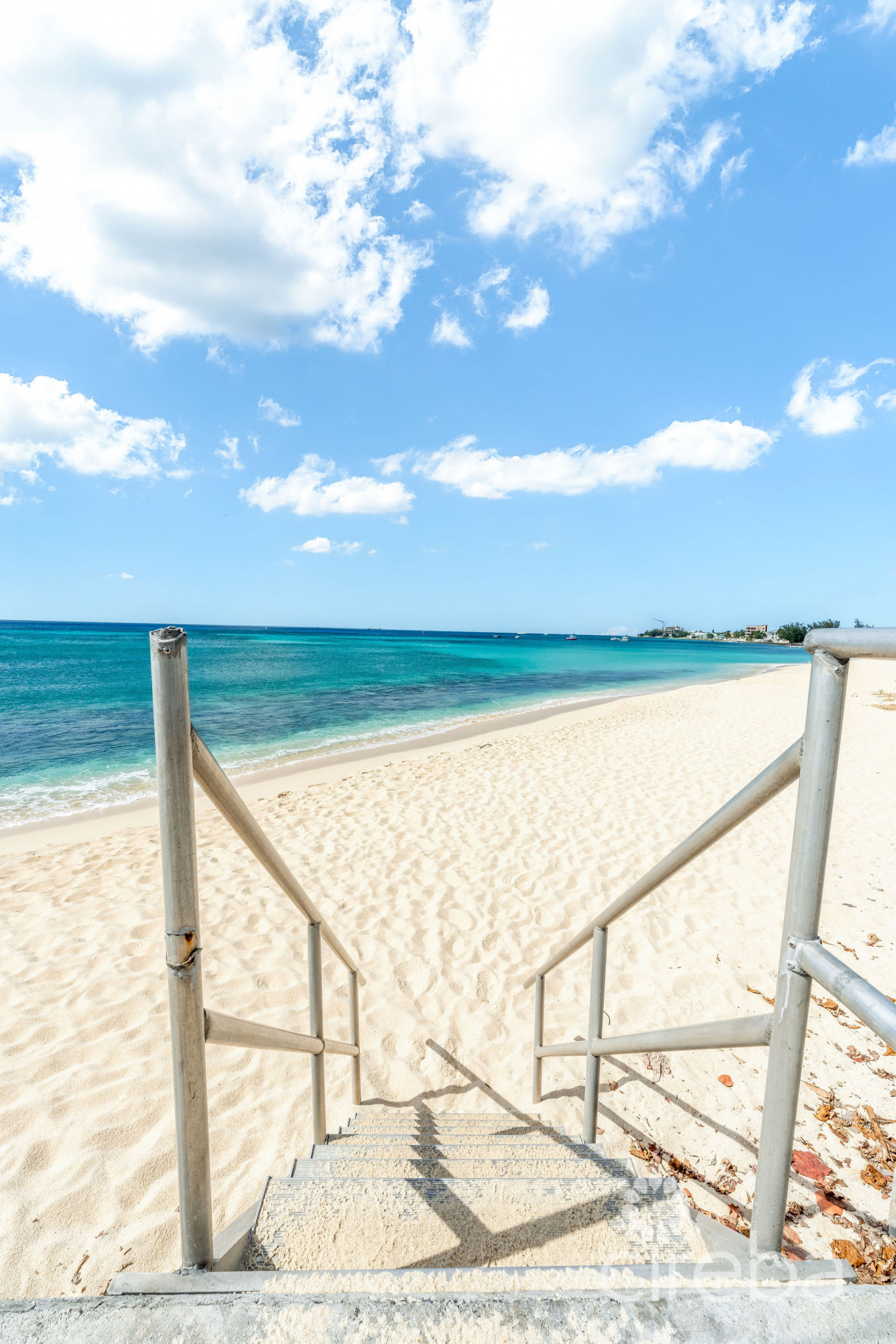 Ocean Front 4 Bed Condo Smb- The Sands