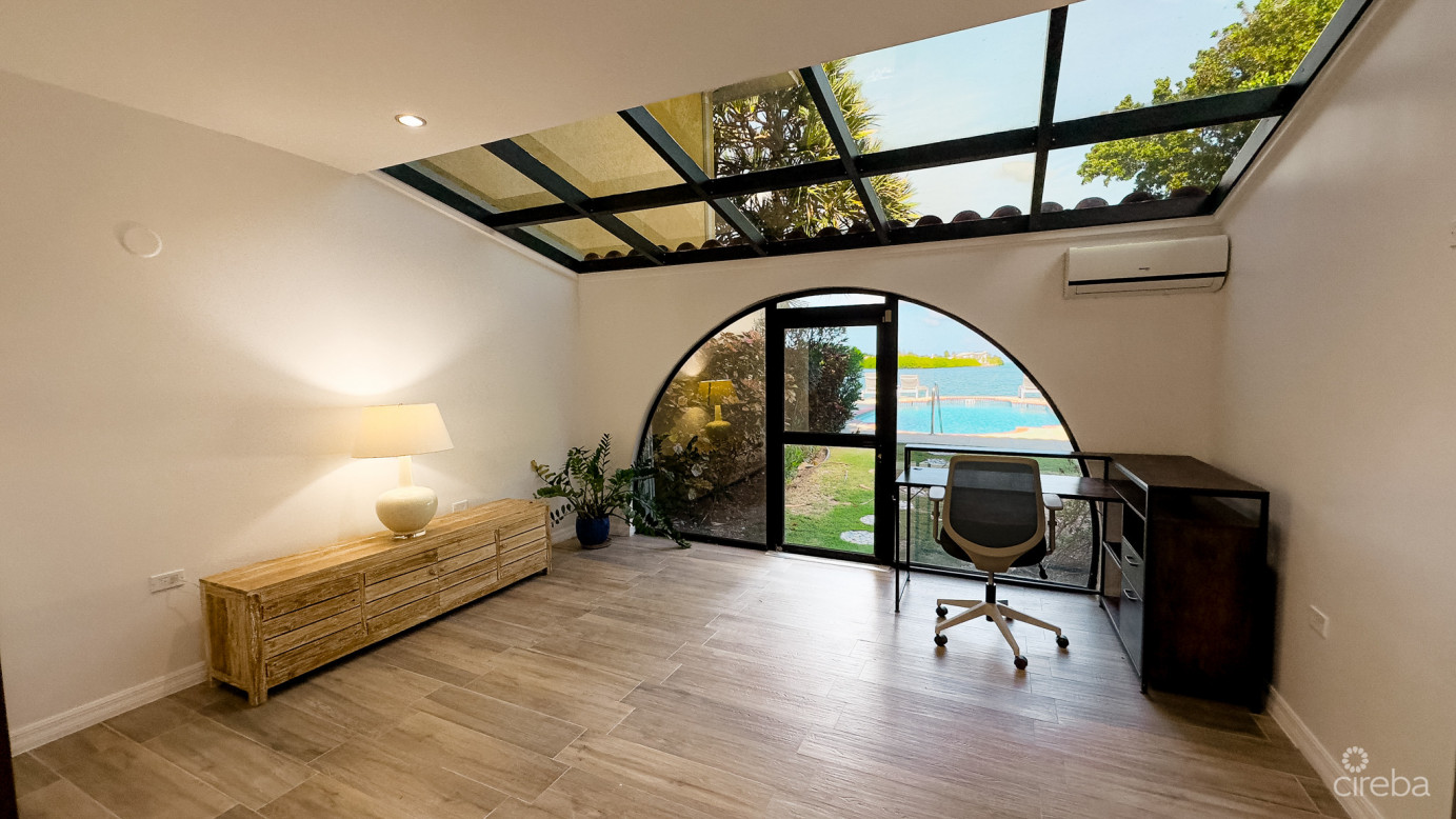 Canal Front Townhouse, Smb Corridor- Safe Harbour