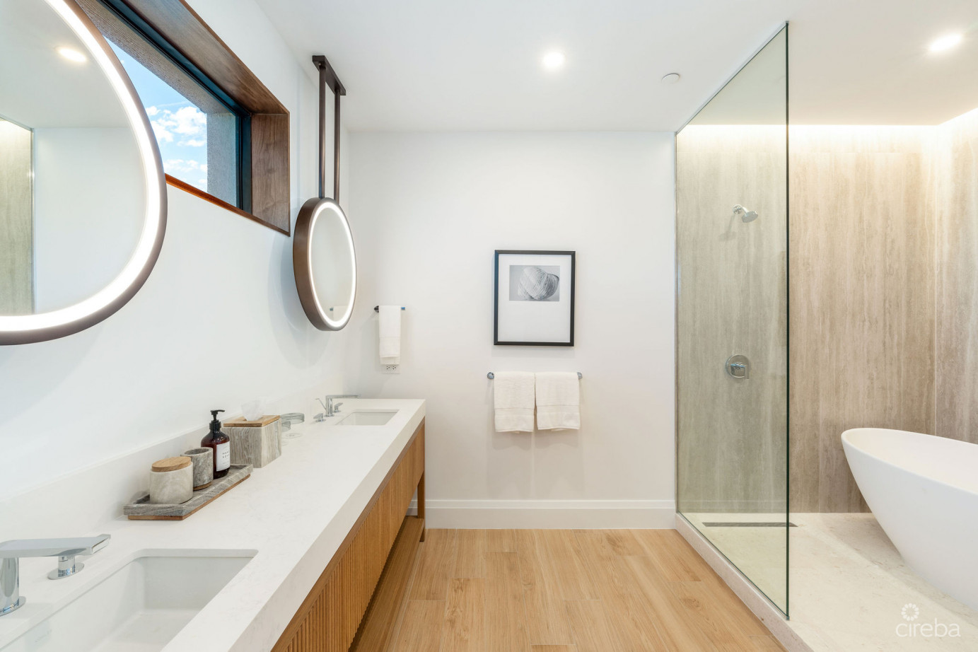 Smb 4 Bed Condo- The Sands