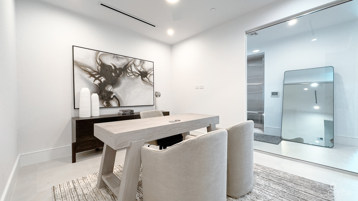 Aqua Residence 7 - Luxury Seven Mile Beach Condo (fully Furnished)